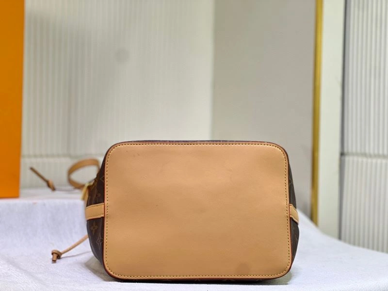 Louis Vuitton Bucket Bags Sophisticated 80259