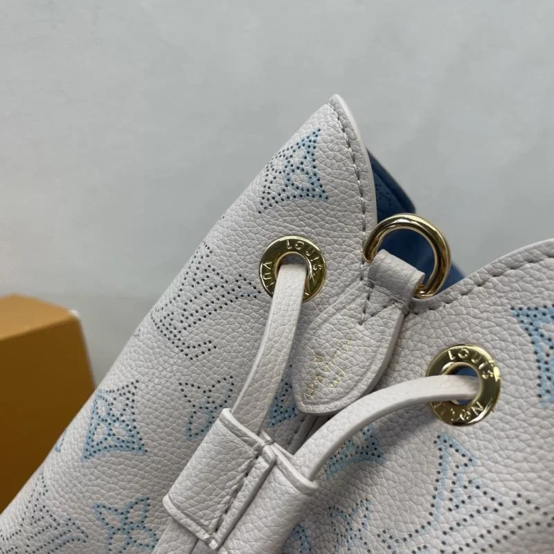 Louis Vuitton Bucket Bags Snug 41917