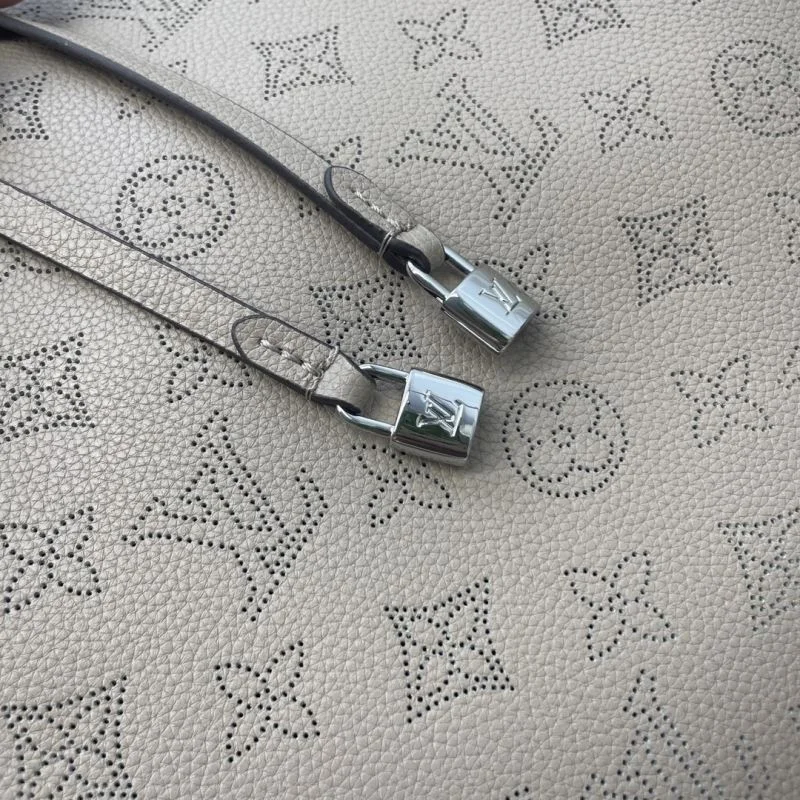 Affordable Louis Vuitton Bucket Bags 41804
