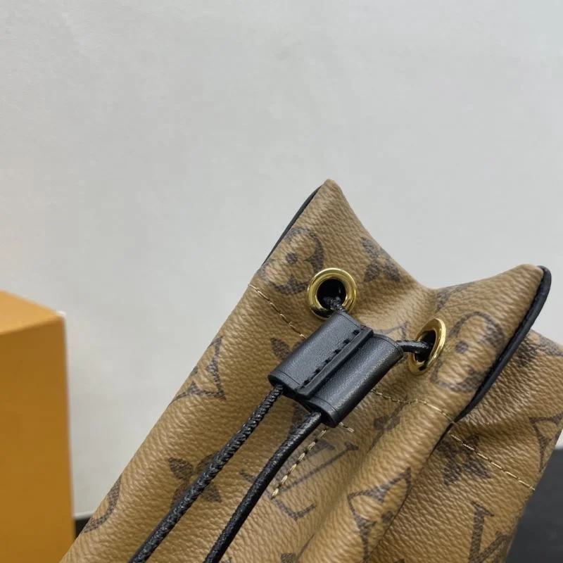 Affordable Louis Vuitton Bucket Bags 41803