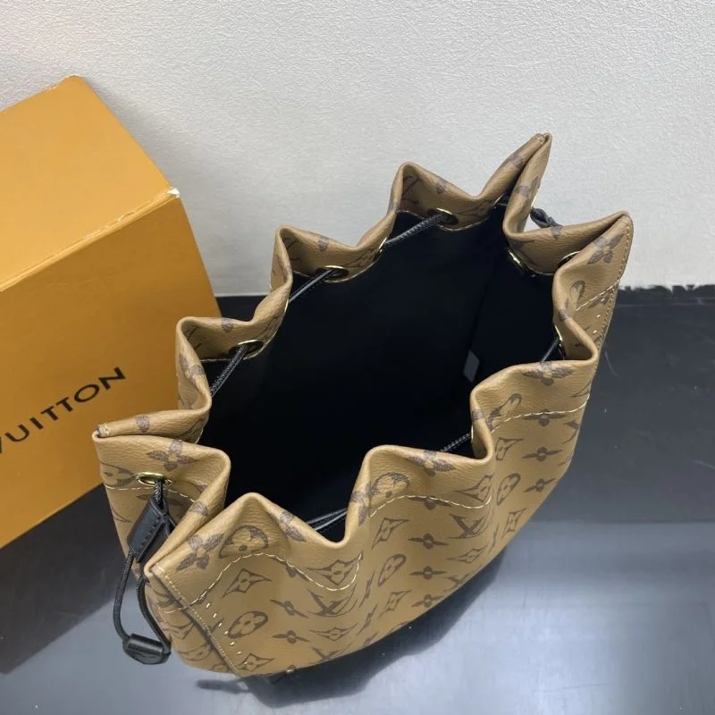 Affordable Louis Vuitton Bucket Bags 41803