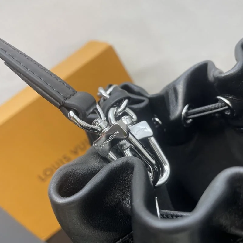 Louis Vuitton Bucket Bags Unisex 41801