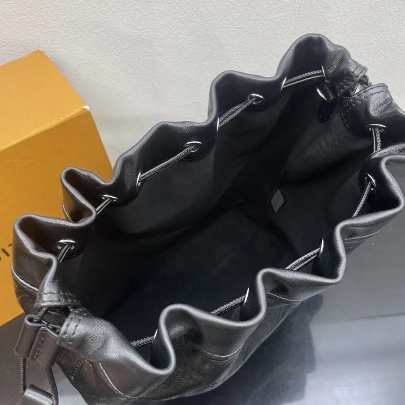 Louis Vuitton Bucket Bags Unisex 41801