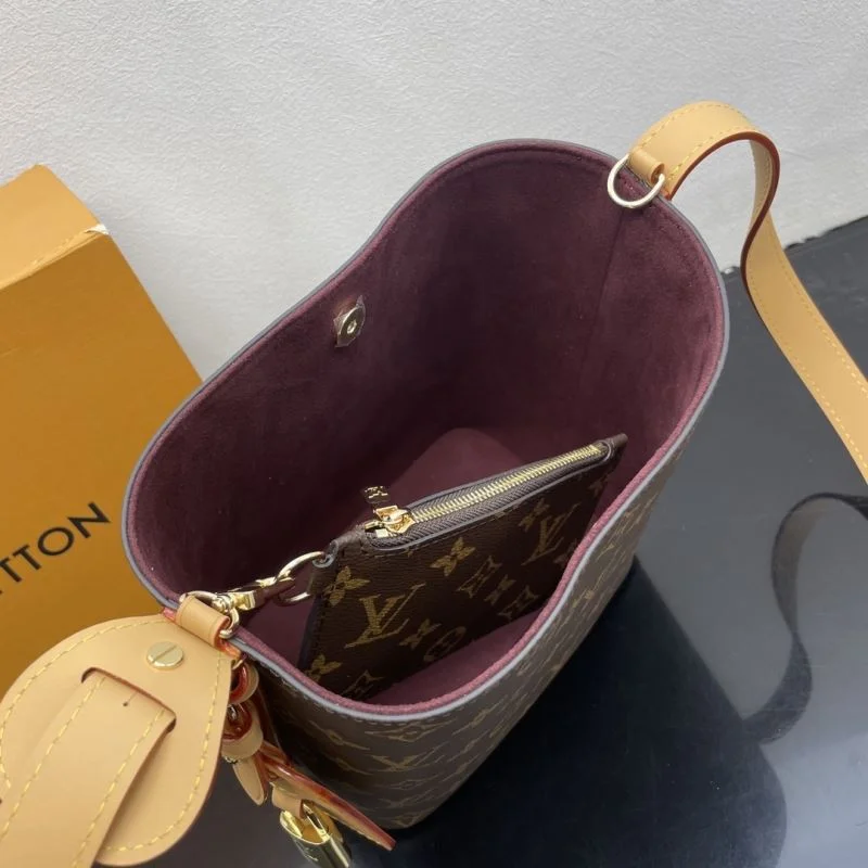 Louis Vuitton Bucket Bags Refined 41640