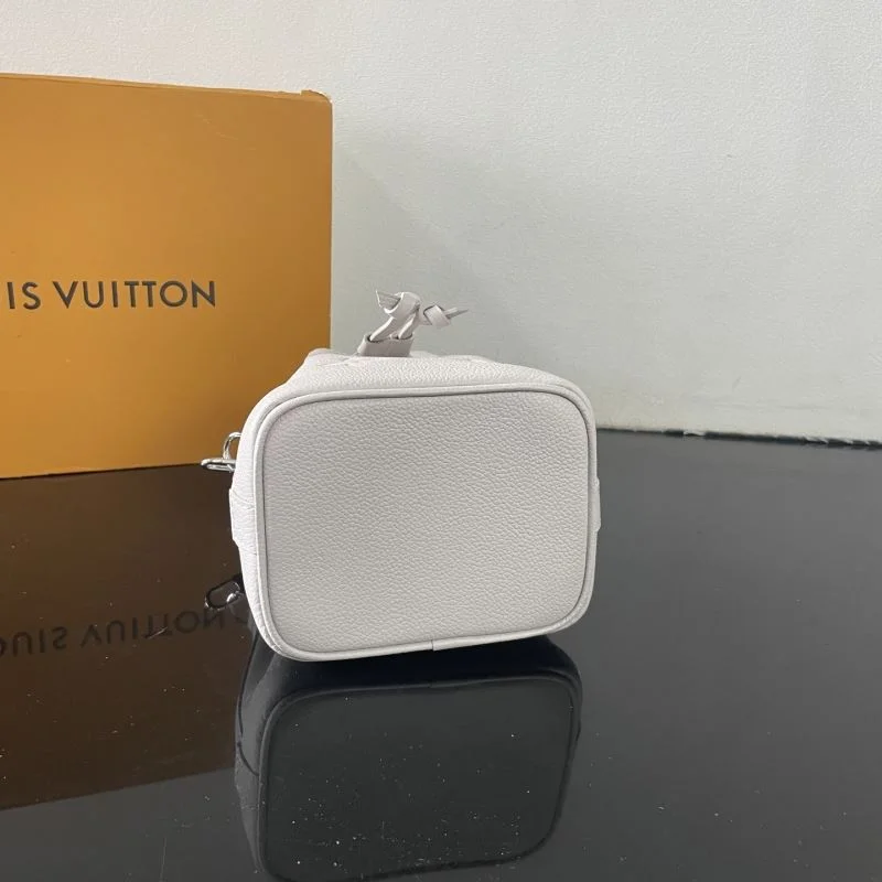 Bright Louis Vuitton Bucket Bags 41648