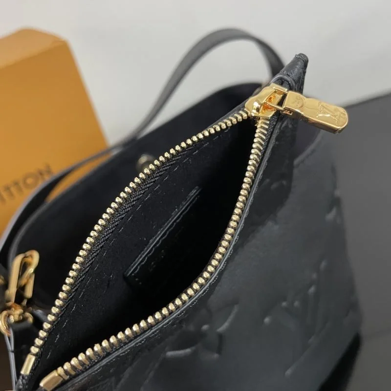 Comfortable Louis Vuitton Bucket Bags 41646