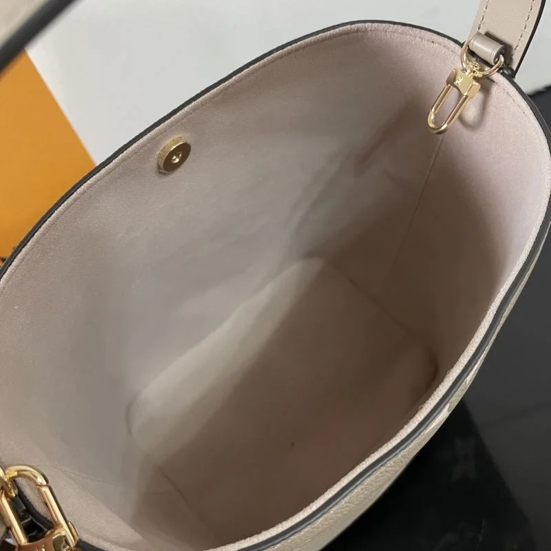 StreetReady Louis Vuitton Bucket Bags 41636