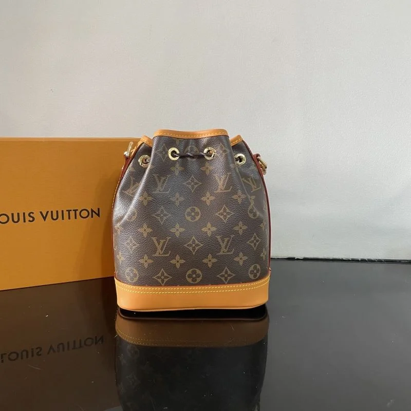 SoftTouch Louis Vuitton Bucket Bags 41637