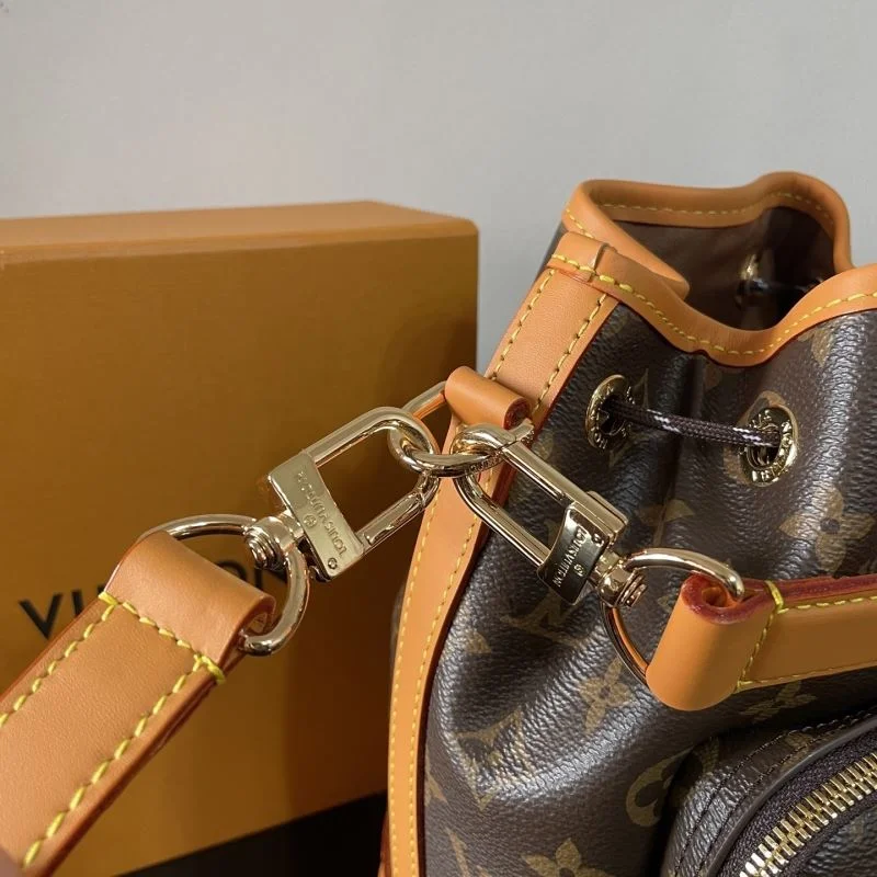 SoftTouch Louis Vuitton Bucket Bags 41637