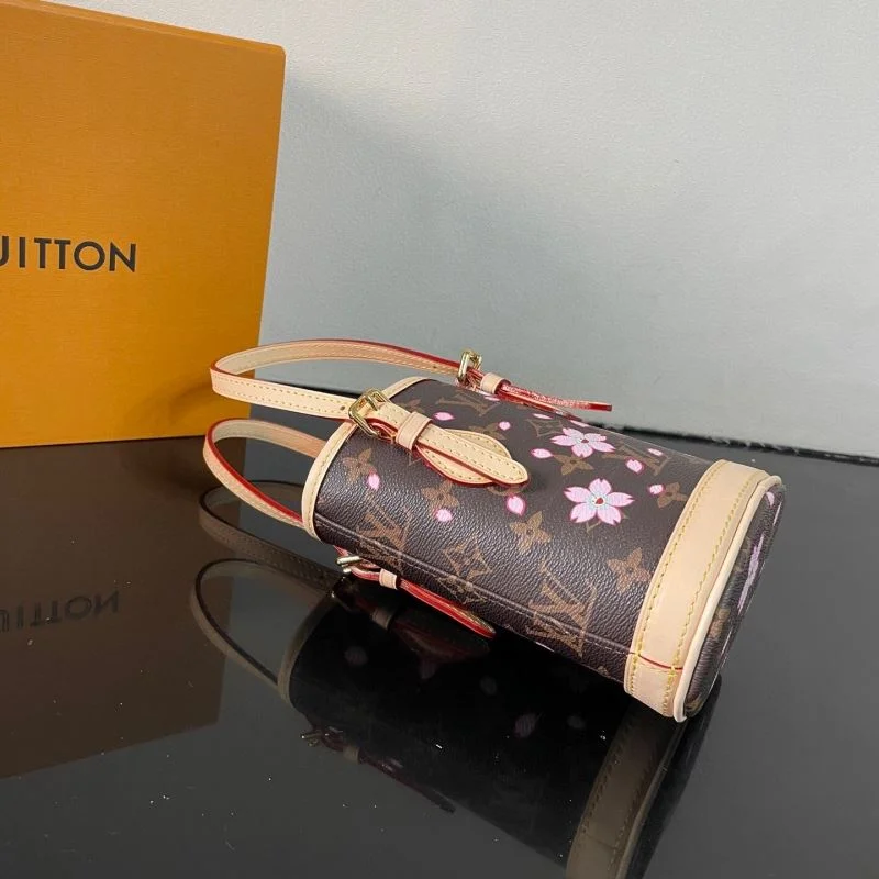 Attractive Louis Vuitton Bucket Bags 41635