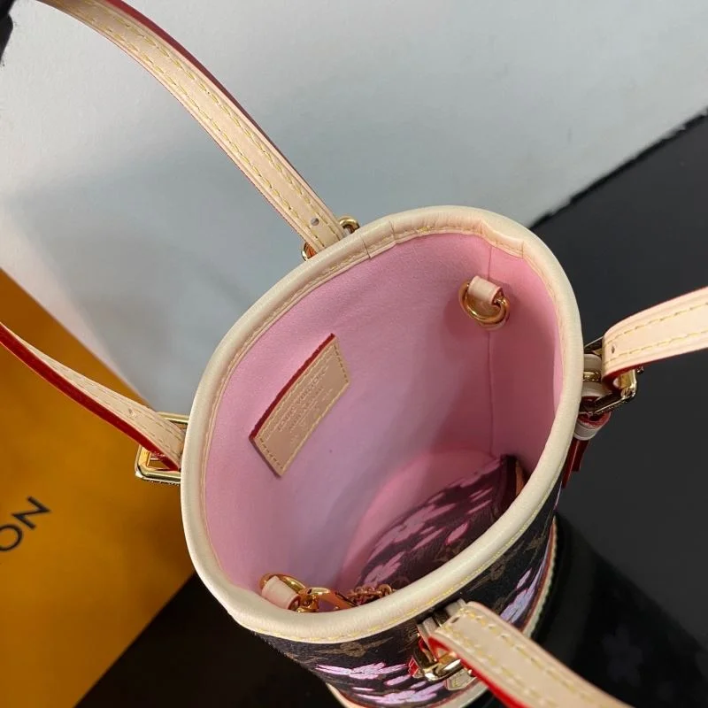 Attractive Louis Vuitton Bucket Bags 41635