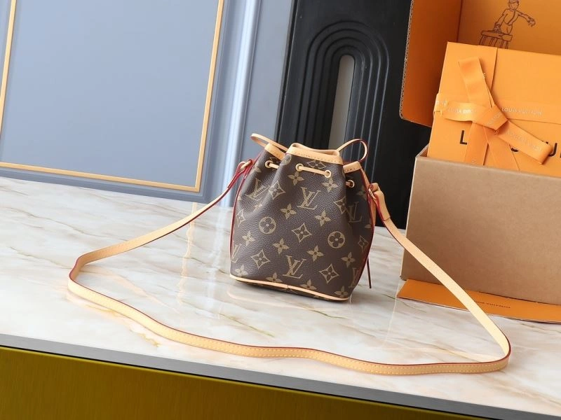 Louis Vuitton Bucket Bags Refined 88635