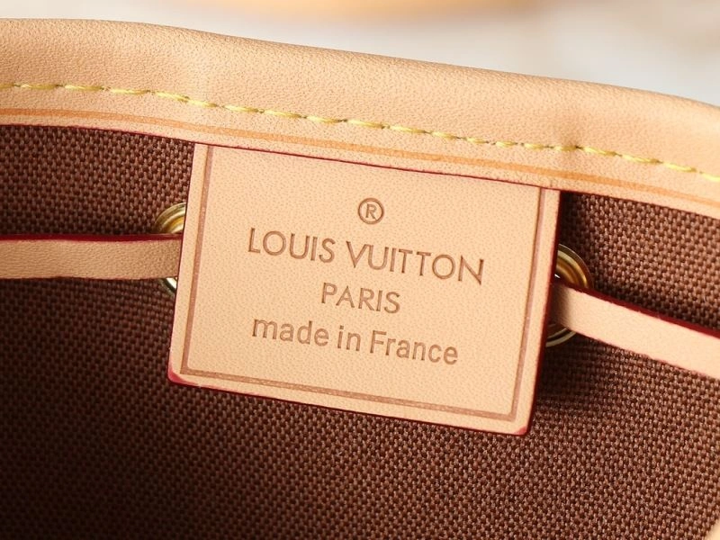 Louis Vuitton Bucket Bags Refined 88635