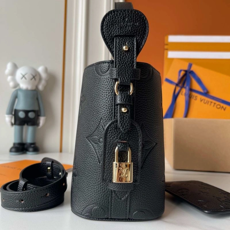 Bold Louis Vuitton Bucket Bags 88684