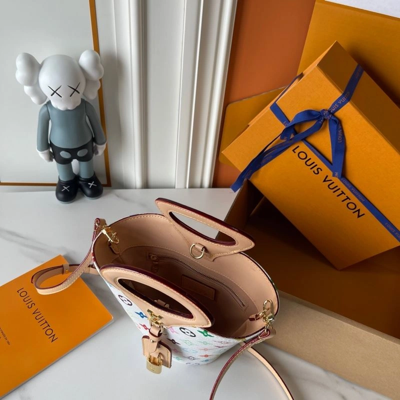 Compact Louis Vuitton Bucket Bags 88632
