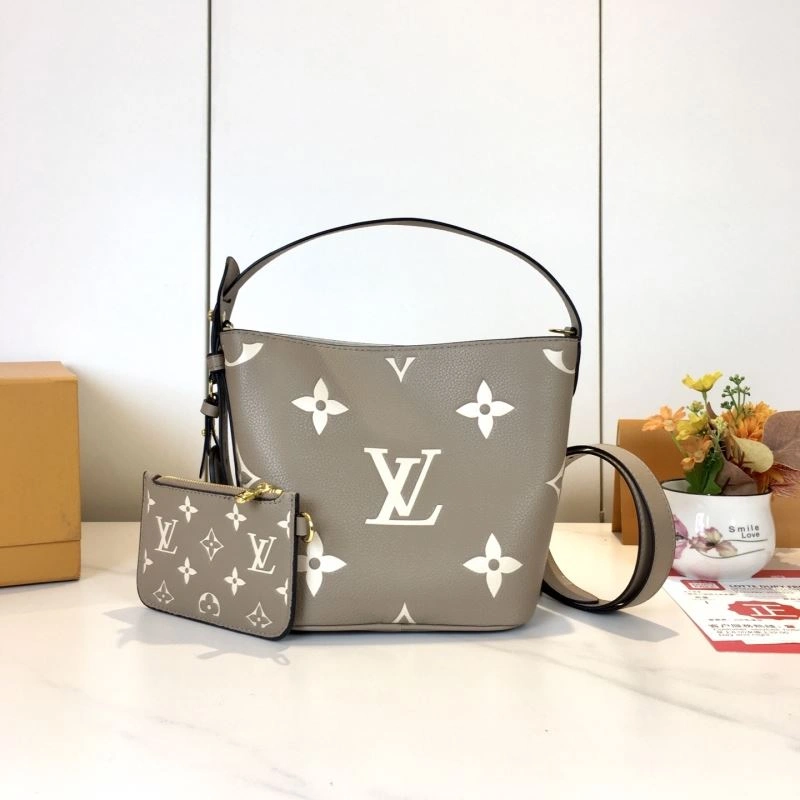 Louis Vuitton Bucket Bags Sleek 88645
