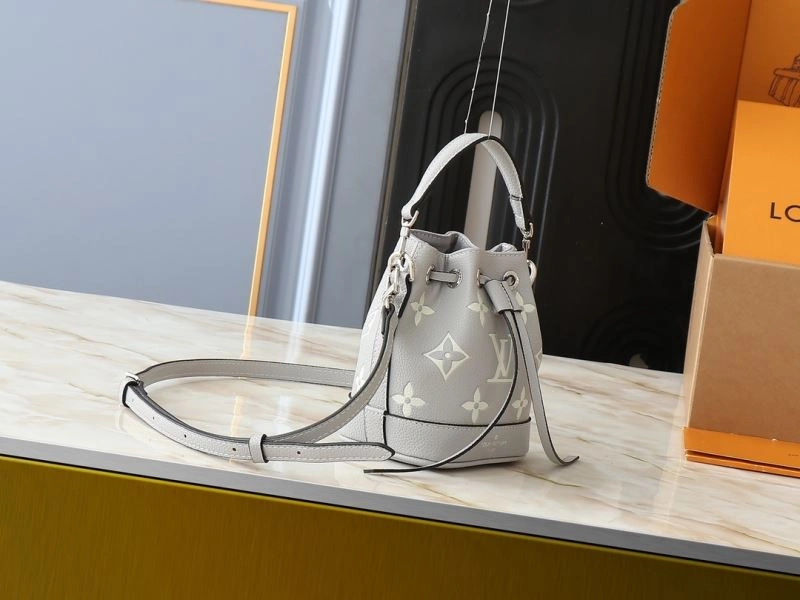 Sustainable Louis Vuitton Bucket Bags 88628