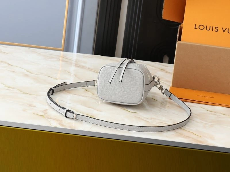 Sustainable Louis Vuitton Bucket Bags 88628