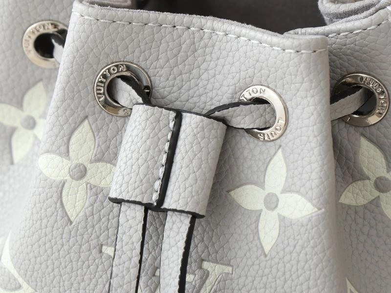 Sustainable Louis Vuitton Bucket Bags 88628