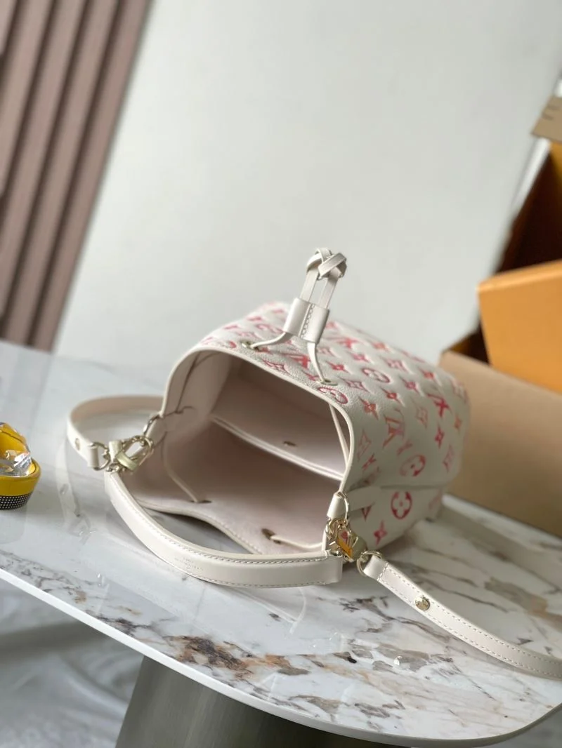 Louis Vuitton Bucket Bags Durable 41417