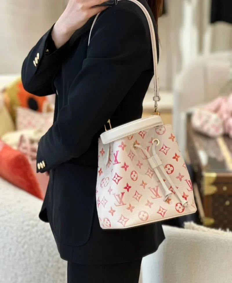Louis Vuitton Bucket Bags Durable 41417