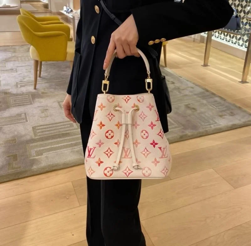 Louis Vuitton Bucket Bags Durable 41417
