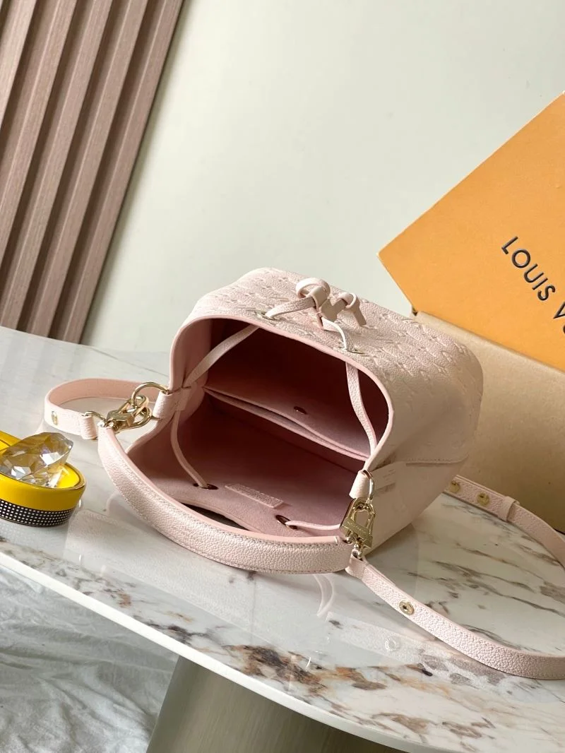 Stylish Louis Vuitton Bucket Bags 41406