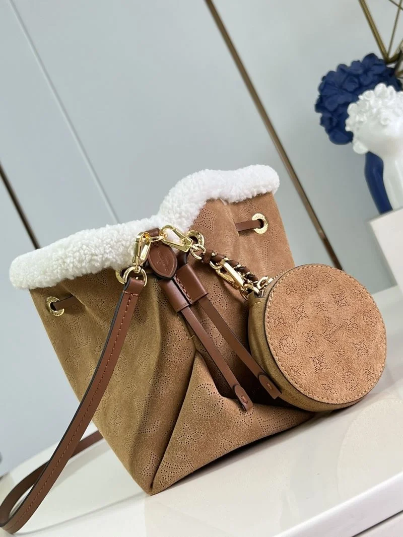 Louis Vuitton Bucket Bags Durable 41398