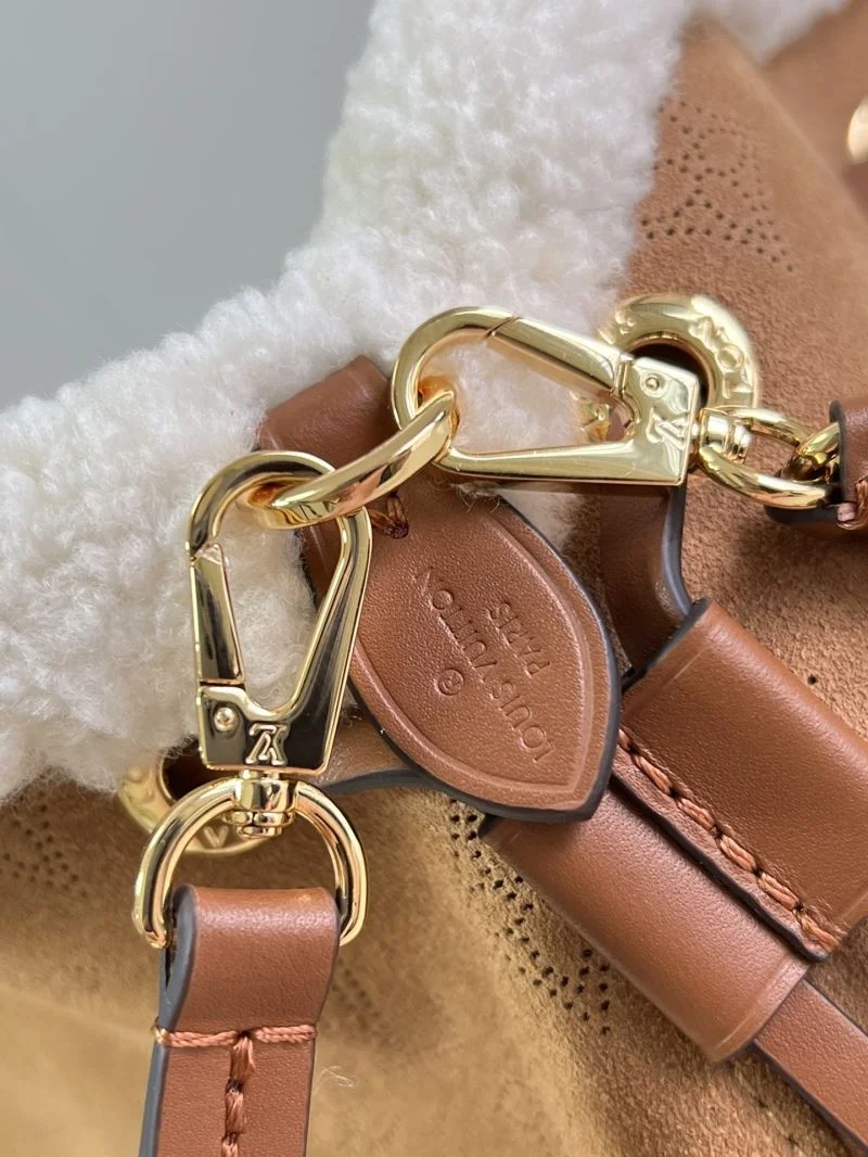 Louis Vuitton Bucket Bags Durable 41398