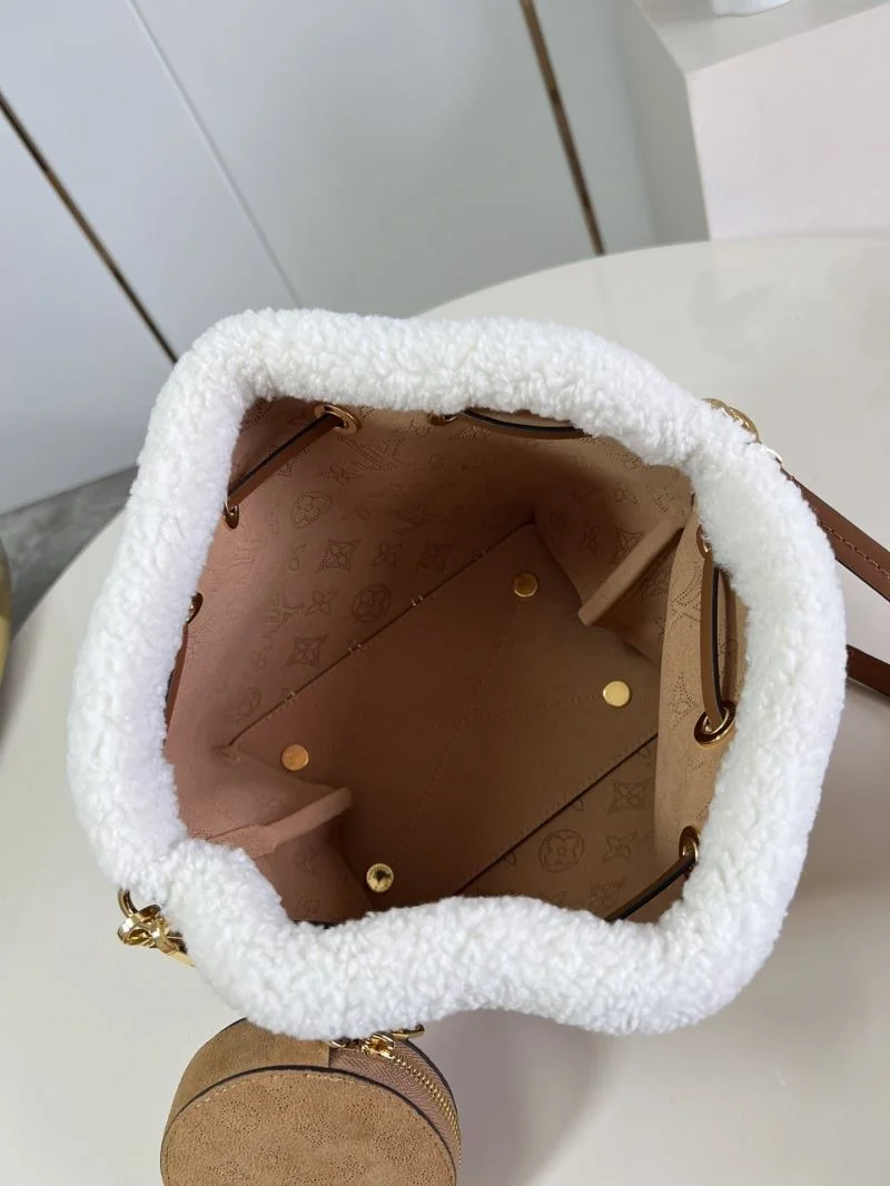 Louis Vuitton Bucket Bags Durable 41398