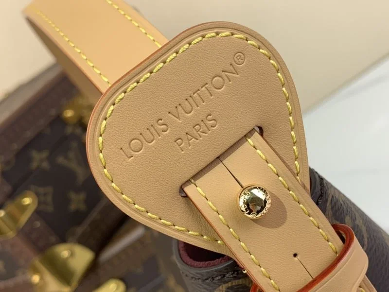 Louis Vuitton Bucket Bags Effortless 41401