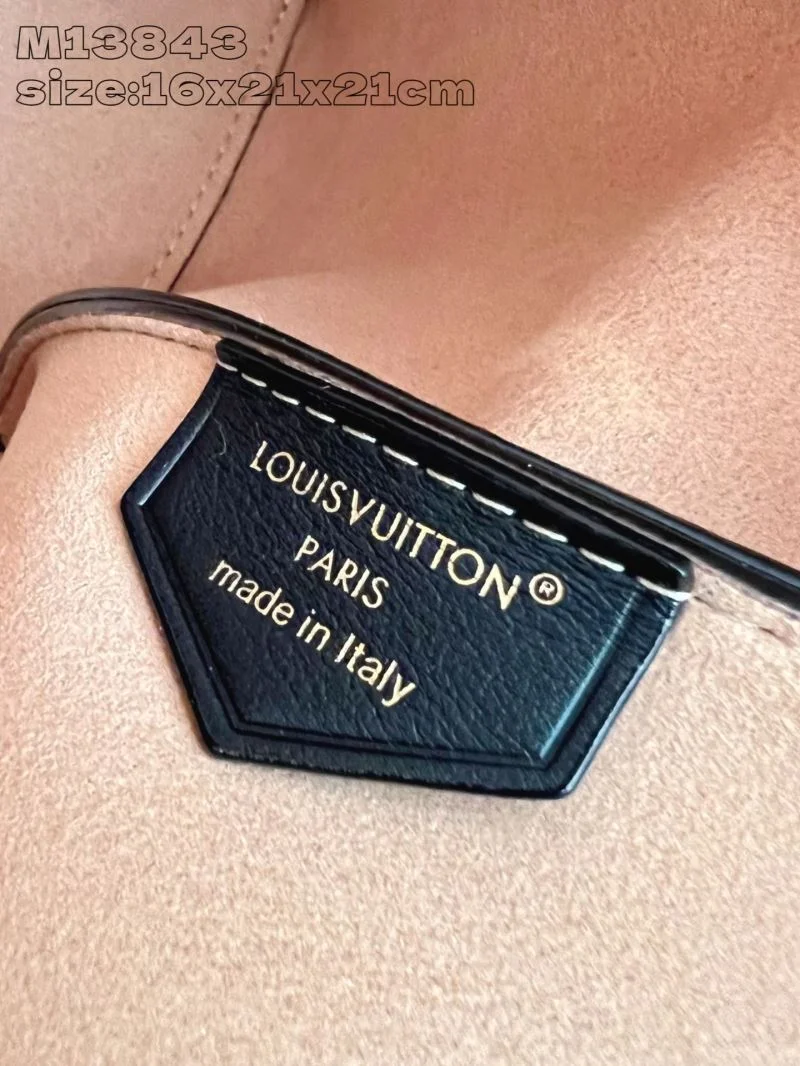 SmoothTexture Louis Vuitton Bucket Bags 41403