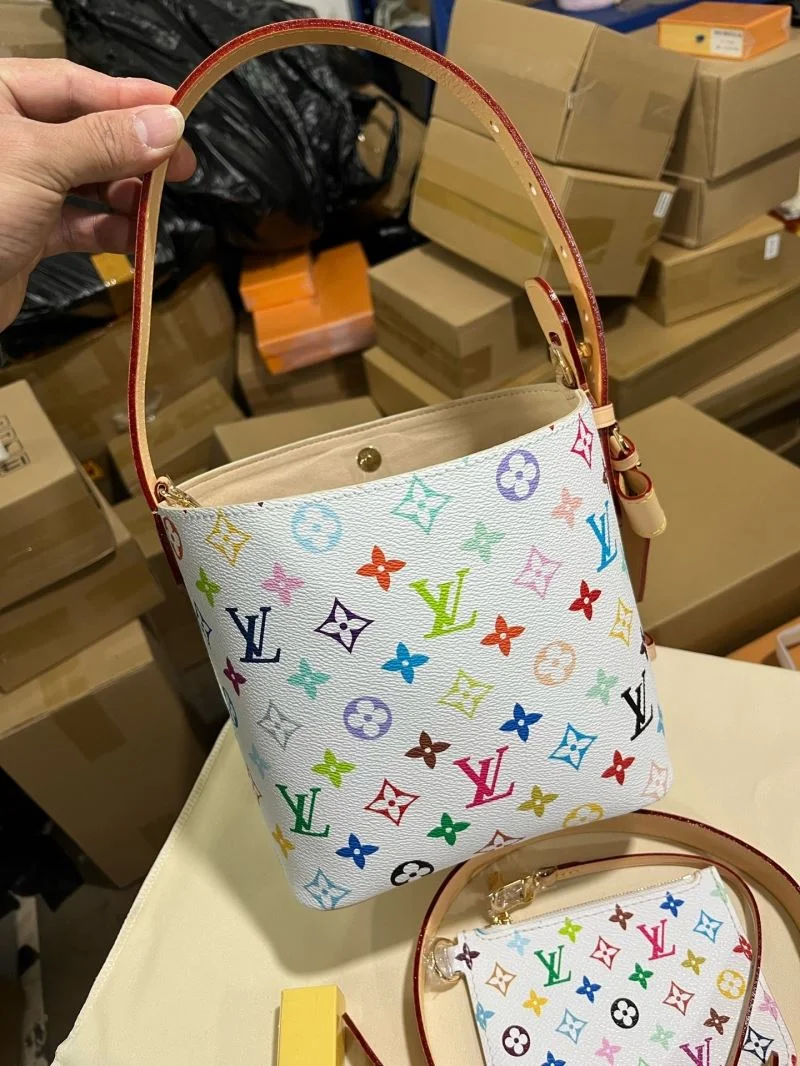 Louis Vuitton Bucket Bags Cozy 41402