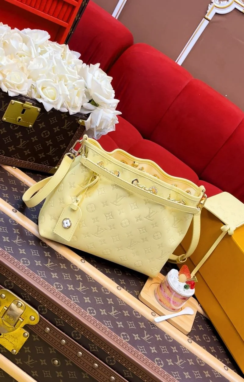 HighQuality Louis Vuitton Bucket Bags 40801