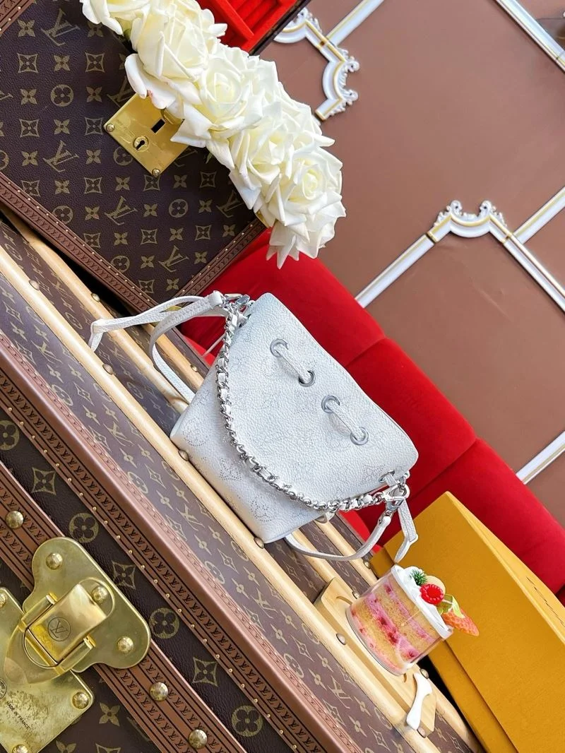 StreetReady Louis Vuitton Bucket Bags 40794