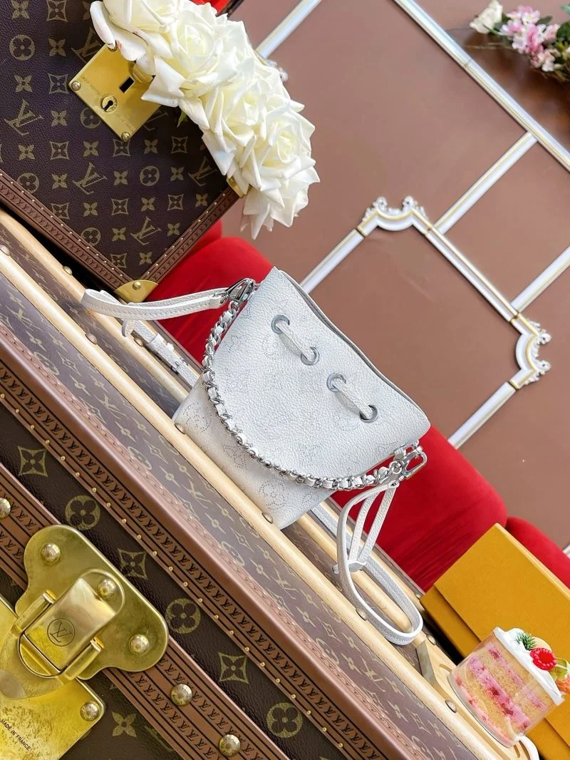 StreetReady Louis Vuitton Bucket Bags 40794