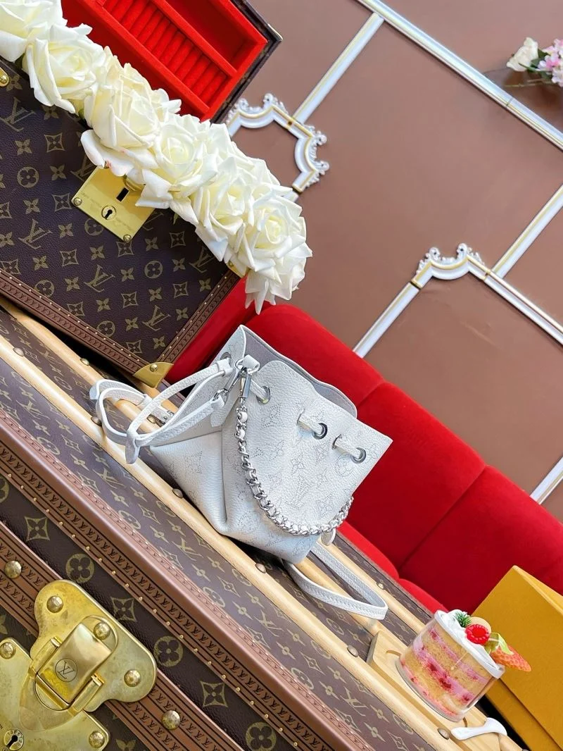 StreetReady Louis Vuitton Bucket Bags 40794