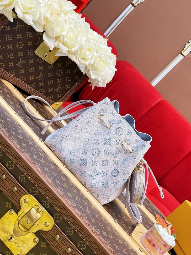 Youthful Louis Vuitton Bucket Bags 40800