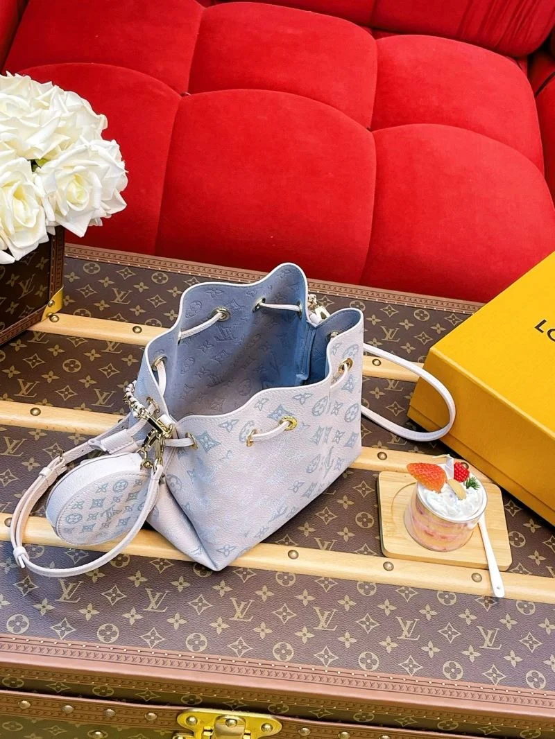 Youthful Louis Vuitton Bucket Bags 40800