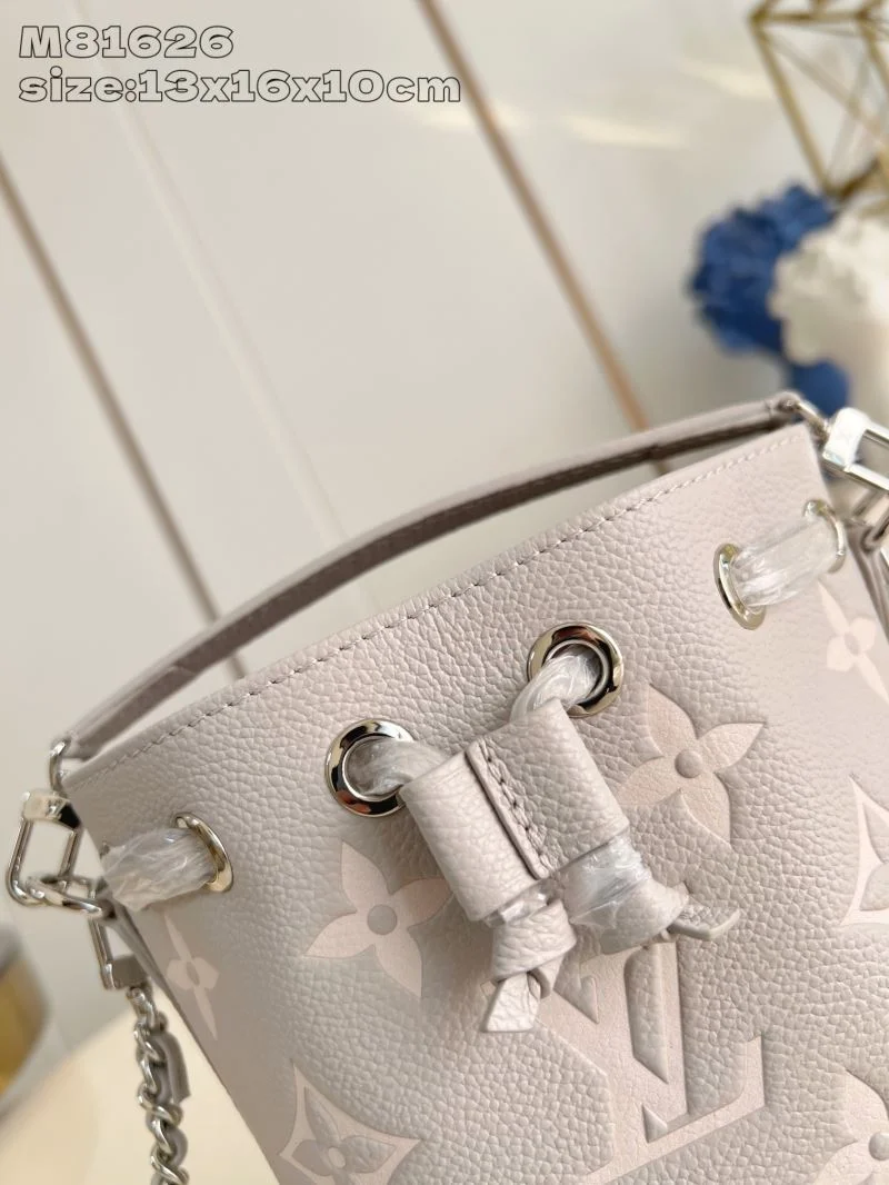 Effortless Louis Vuitton Bucket Bags 40750