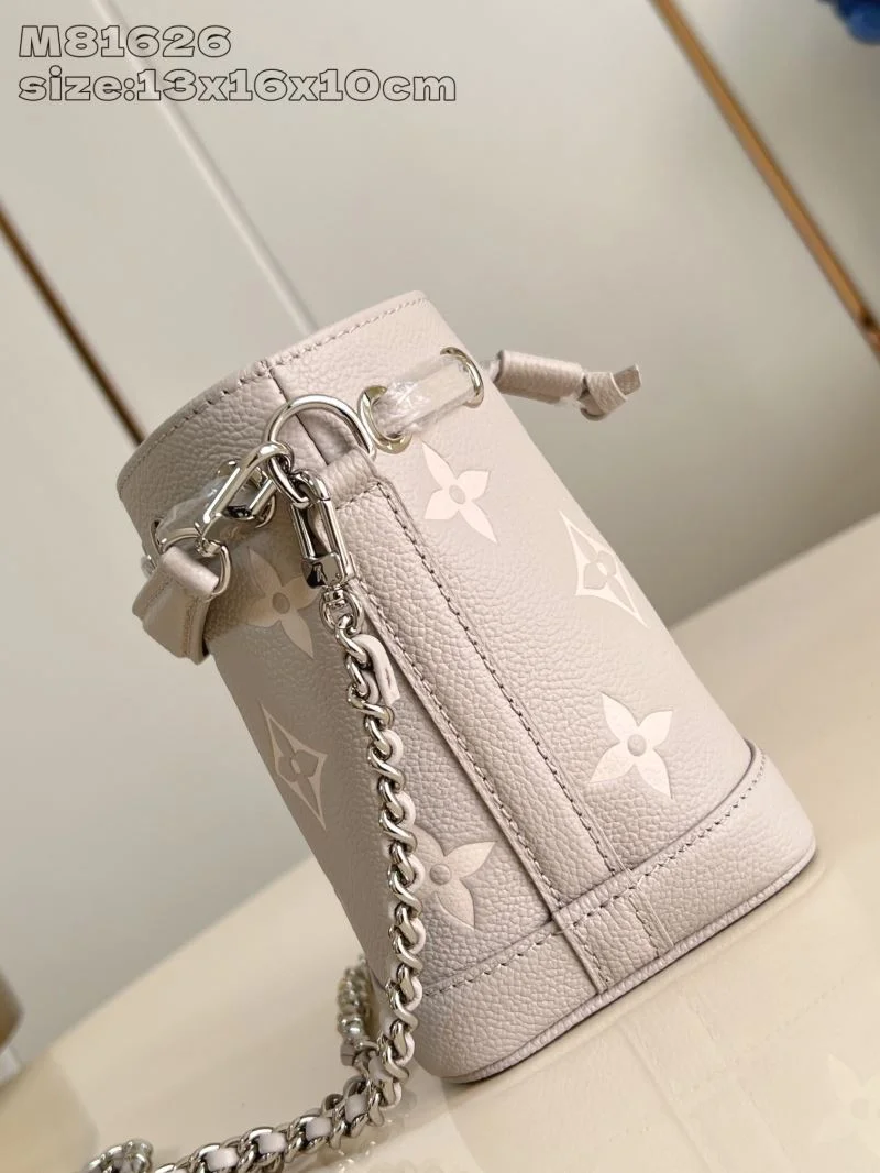 Effortless Louis Vuitton Bucket Bags 40750