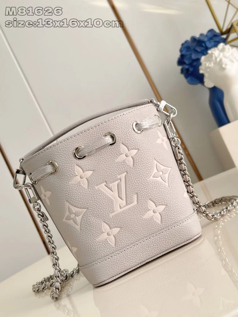 Effortless Louis Vuitton Bucket Bags 40750