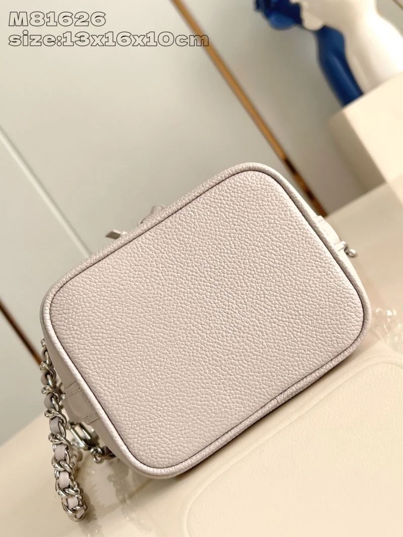 Effortless Louis Vuitton Bucket Bags 40750
