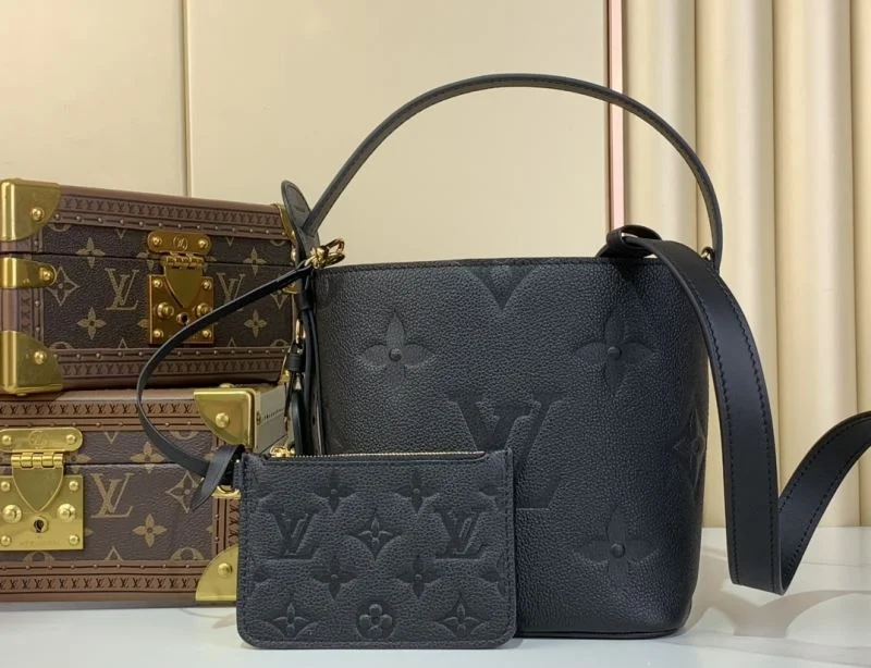Louis Vuitton Bucket Bags Unisex 40747