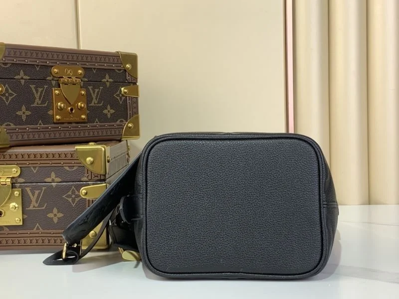 Louis Vuitton Bucket Bags Unisex 40747