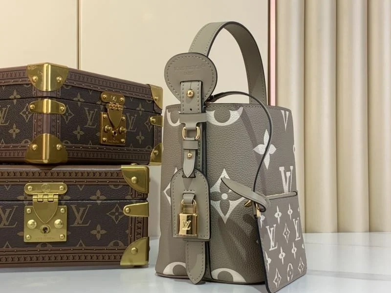 RelaxedFit Louis Vuitton Bucket Bags 40749