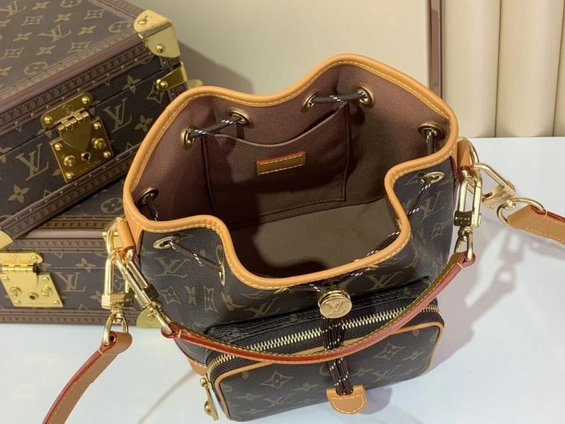 Youthful Louis Vuitton Bucket Bags 40745