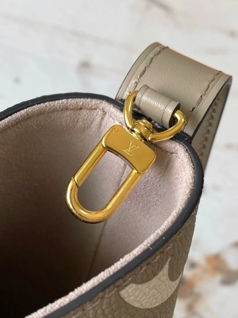 Louis Vuitton Bucket Bags Youthful 40753