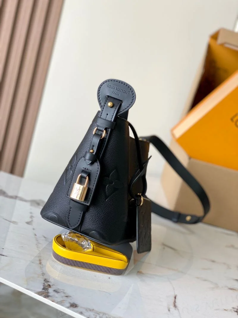 Louis Vuitton Bucket Bags StreetReady 40744