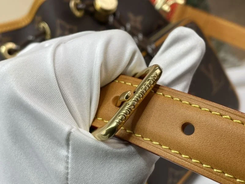 Louis Vuitton Bucket Bags Bold 40736